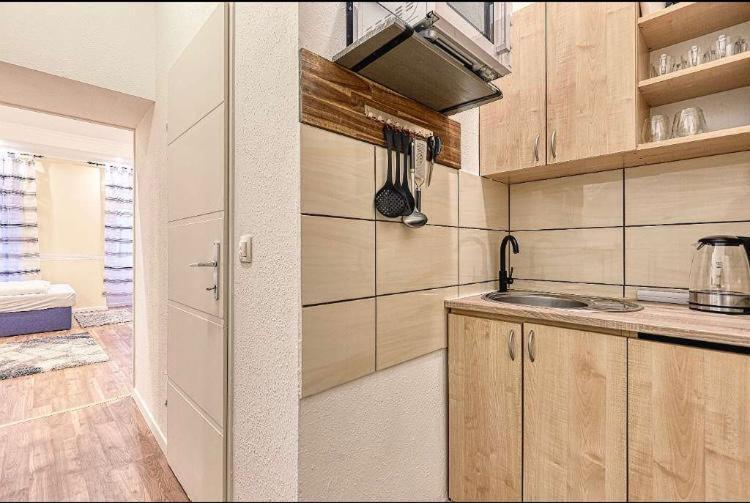 Lovely Airbnb Near Schoenbrunn Apartment Vienna Luaran gambar