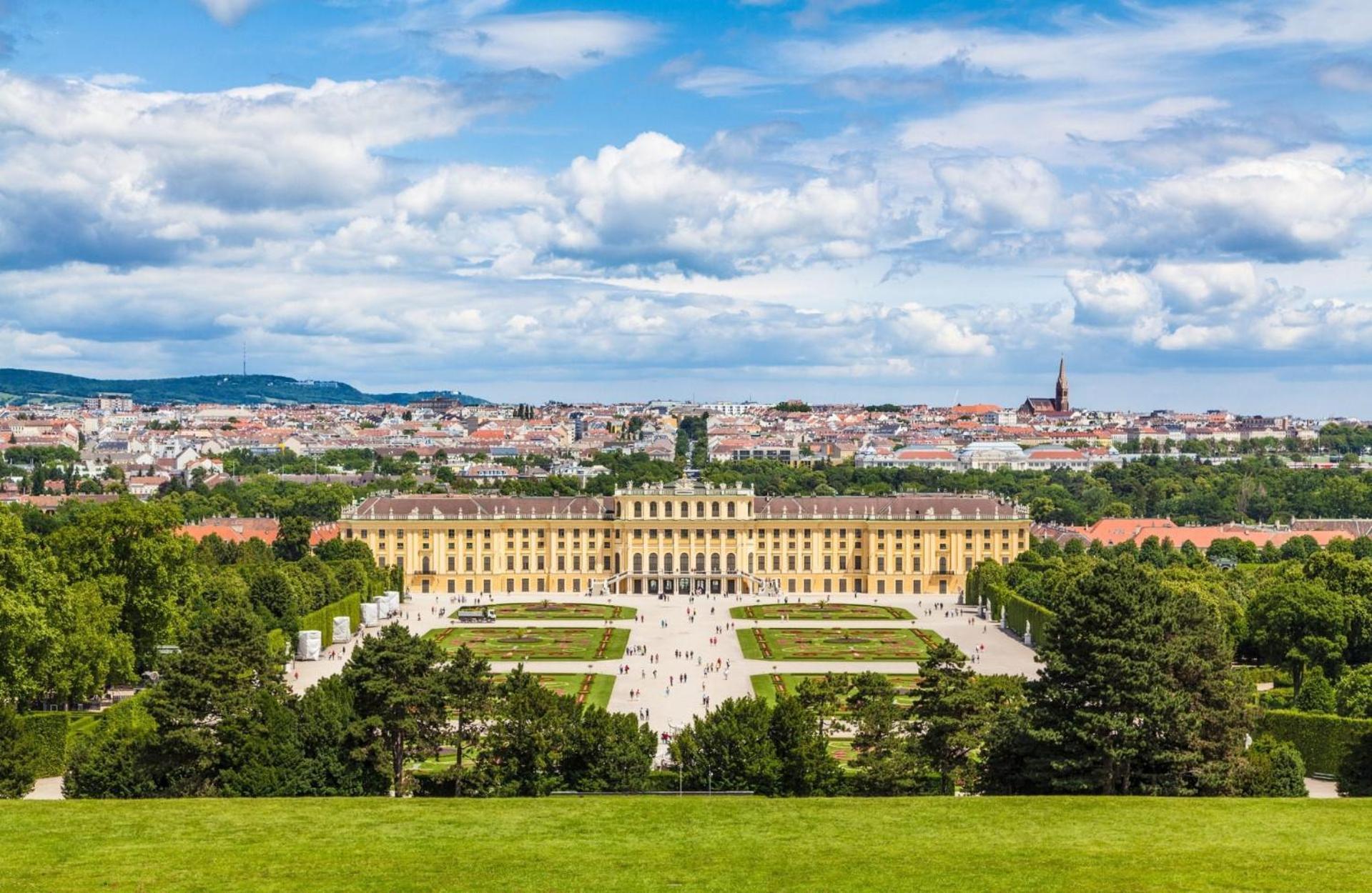 Lovely Airbnb Near Schoenbrunn Apartment Vienna Luaran gambar